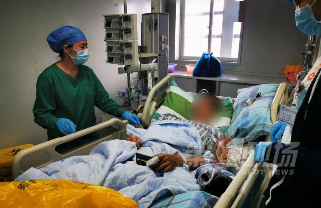 光脚踩到死鱼进ICU光脚踩到死鱼引发严重病症，ICU紧急救治揭秘