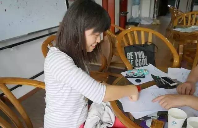 12岁女孩半年狂花9万 妈妈急得报警关于12岁女孩半年狂花9万，妈妈急报警事件的深度探讨
