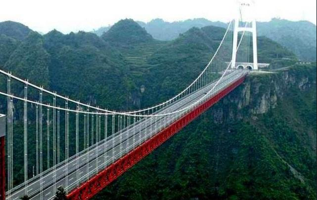 英媒感叹中国建成世界第一高桥的原因英媒惊叹，中国建成世界第一高桥的原因