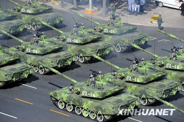 阅兵里的武器有哪些阅兵中的武器种类丰富多样，包括但不限于以下武器装备